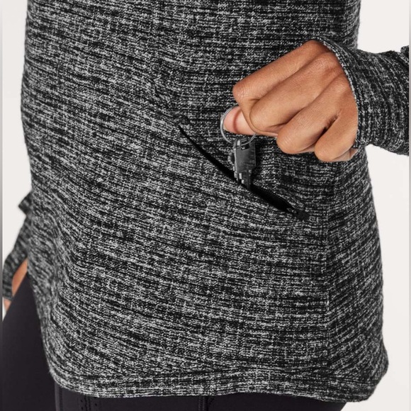 Lululemon Extra Mile Long Sleeve - Picture 5 of 11